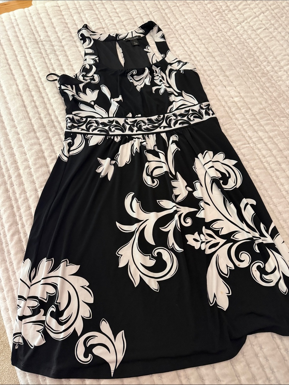White House Black Market Black & White Floral Midi Dress